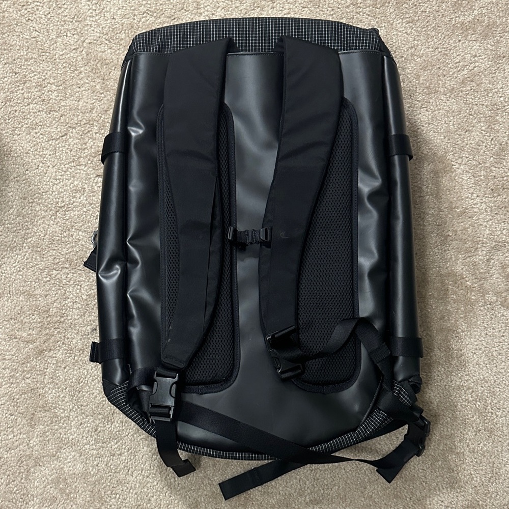 lululemon athletica Checkered Black Backpack - Picture 4 of 5